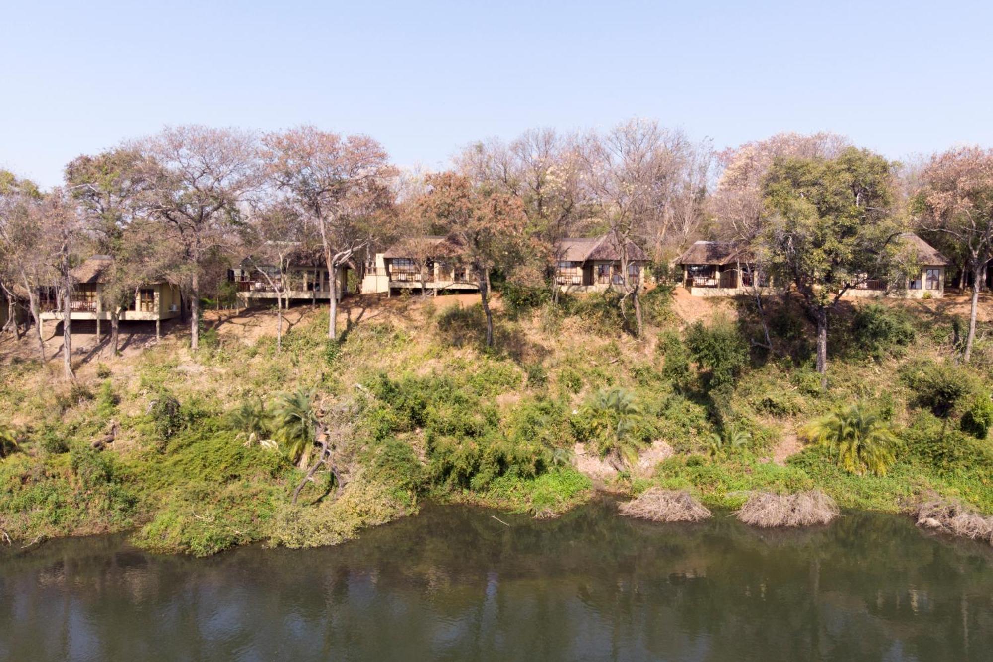 Divava Okavango Resort & Spa Bagani Esterno foto